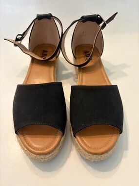 Open Toe Espadrilles With Ankle Strap Black 1” Heel  Size 8 1/2